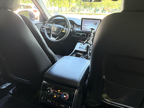 Aviator Interior photo