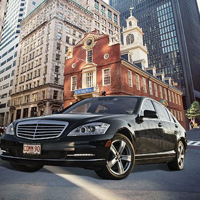 A luxury sedan like the one used by Commonwealth Worldwide for executive black car services.